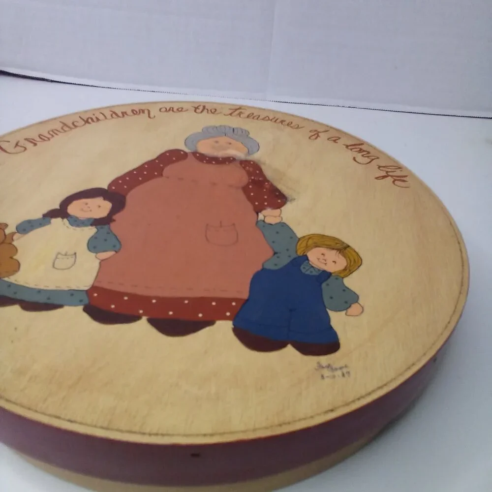 Vintage Round Cheese Box Painted Grandchildren Grandmother Cottagecore FLAW 10